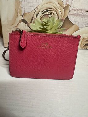 Coach Hot Pink Leather Zip Card Case with Keyring